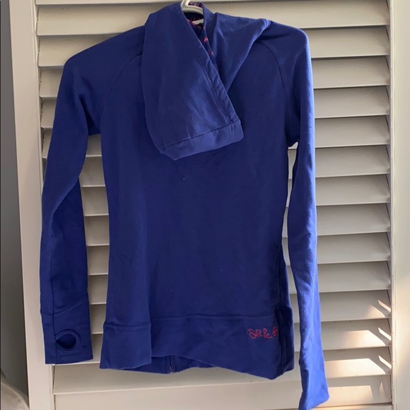 Sweater - Picture 4 of 5